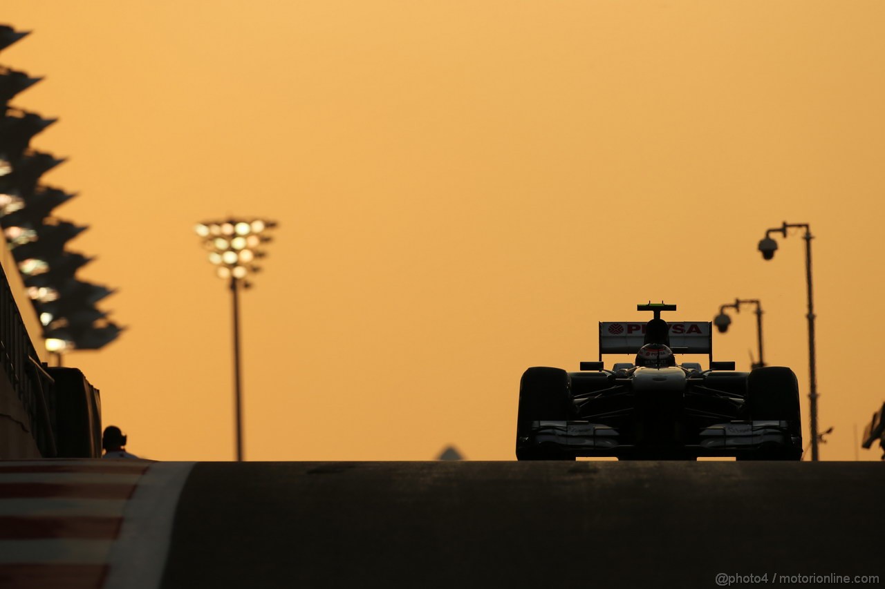GP ABU DHABI, 01.11.2013- Prove Libere 2: Valtteri Bottas (FIN), Williams F1 Team FW35 