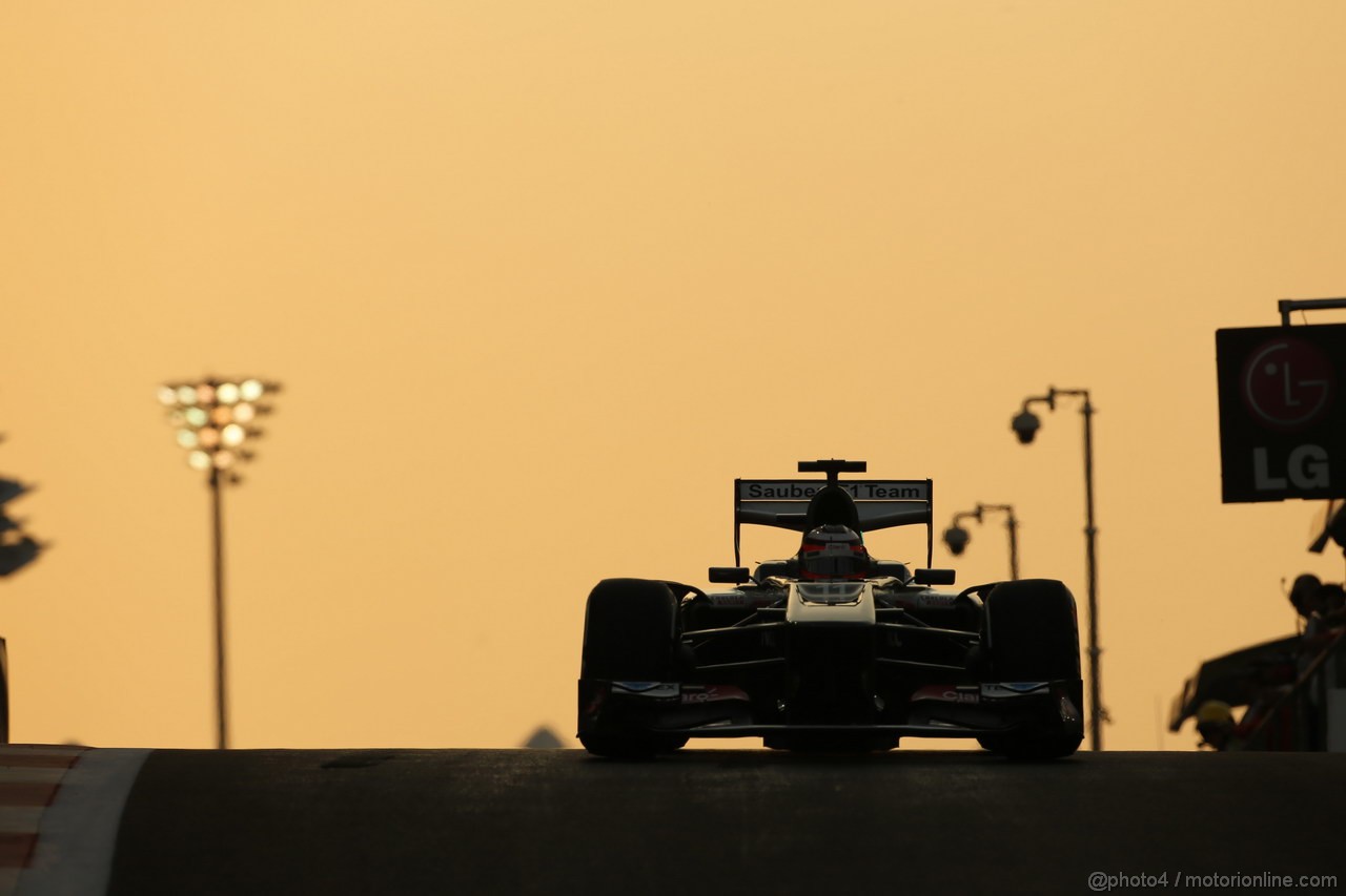GP ABU DHABI, 01.11.2013- Prove Libere 2: Nico Hulkenberg (GER) Sauber F1 Team C32 