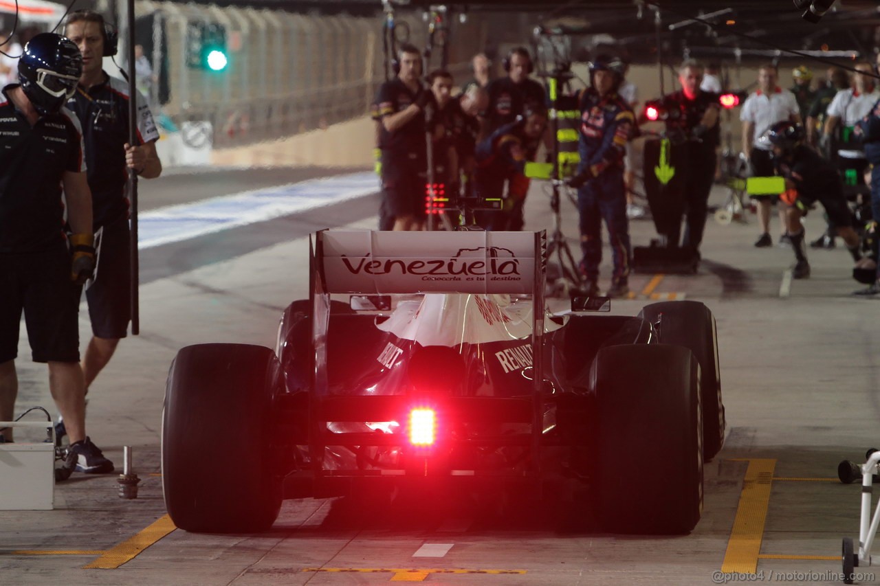 GP ABU DHABI, 01.11.2013- Prove Libere 2: Valtteri Bottas (FIN), Williams F1 Team FW35 