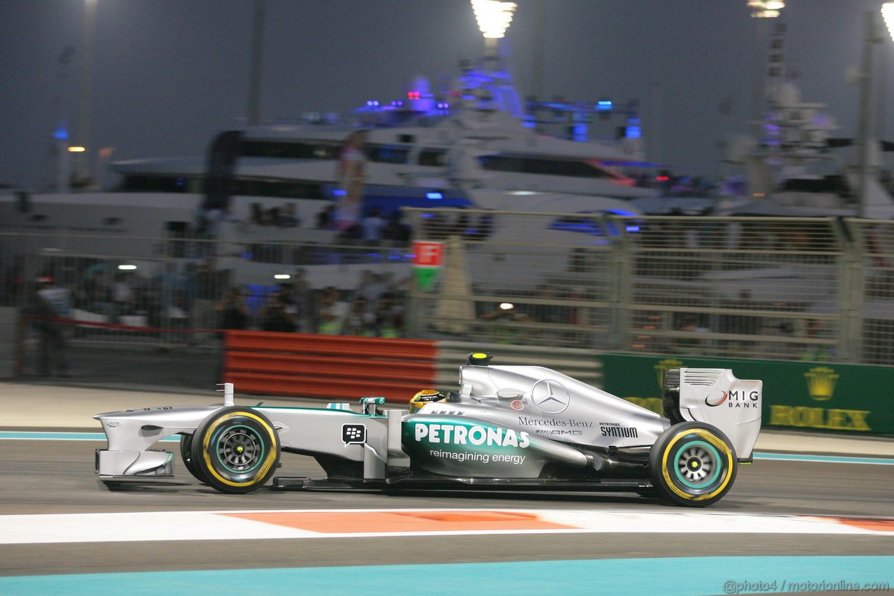 GP ABU DHABI, 01.11.2013- Prove Libere 2: Lewis Hamilton (GBR) Mercedes AMG F1 W04 