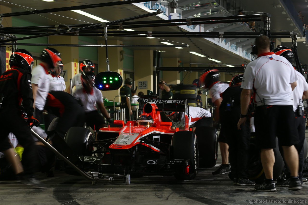 GP ABU DHABI, 01.11.2013- Prove Libere 2: Jules Bianchi (FRA) Marussia F1 Team MR02 