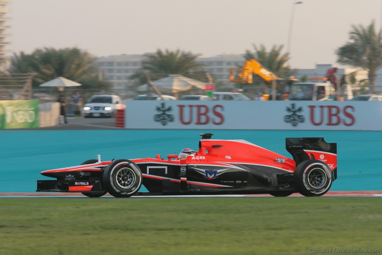 GP ABU DHABI, 01.11.2013- Prove Libere 2: Jules Bianchi (FRA) Marussia F1 Team MR02 