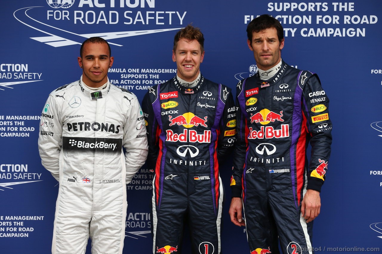 GP AUSTRALIA, 17.03.2013- Qualifiche, (L-D) terzo Lewis Hamilton (GBR) Mercedes AMG F1 W04, Sebastian Vettel (GER) Red Bull Racing RB9 pole position e secondo Mark Webber (AUS) Red Bull Racing RB9