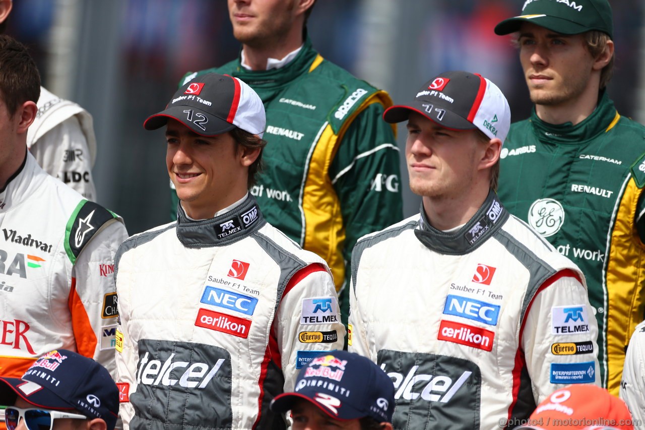 GP AUSTRALIA, 17.03.2013- Esteban Gutierrez (MEX), Sauber F1 Team C32 e Nico Hulkenberg (GER) Sauber F1 Team C32 