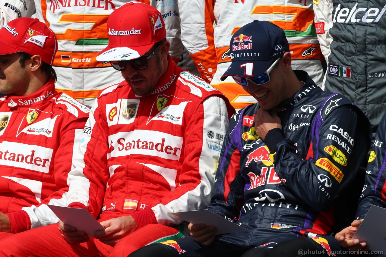 GP AUSTRALIA, 17.03.2013- Fernando Alonso (ESP) Ferrari F138 e Sebastian Vettel (GER) Red Bull Racing RB9 