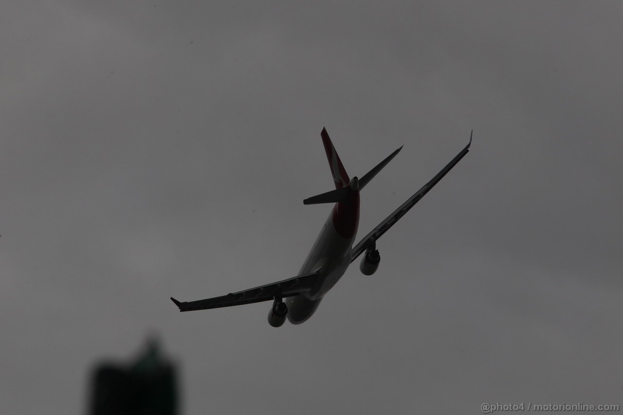 GP AUSTRALIA, 17.03.2013- Gara, Qantas Jet Flyover