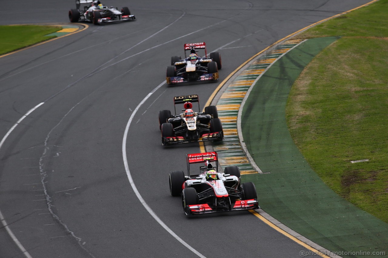 GP AUSTRALIA, 17.03.2013- Gara, Sergio Perez (MEX) McLaren MP4-28 