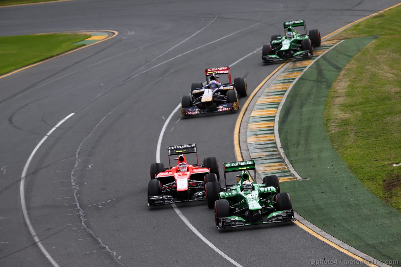 GP AUSTRALIA, 17.03.2013- Gara, Max Chilton (GBR), Marussia F1 Team MR02 e Giedo Van der Garde (NED), Caterham F1 Team CT03 