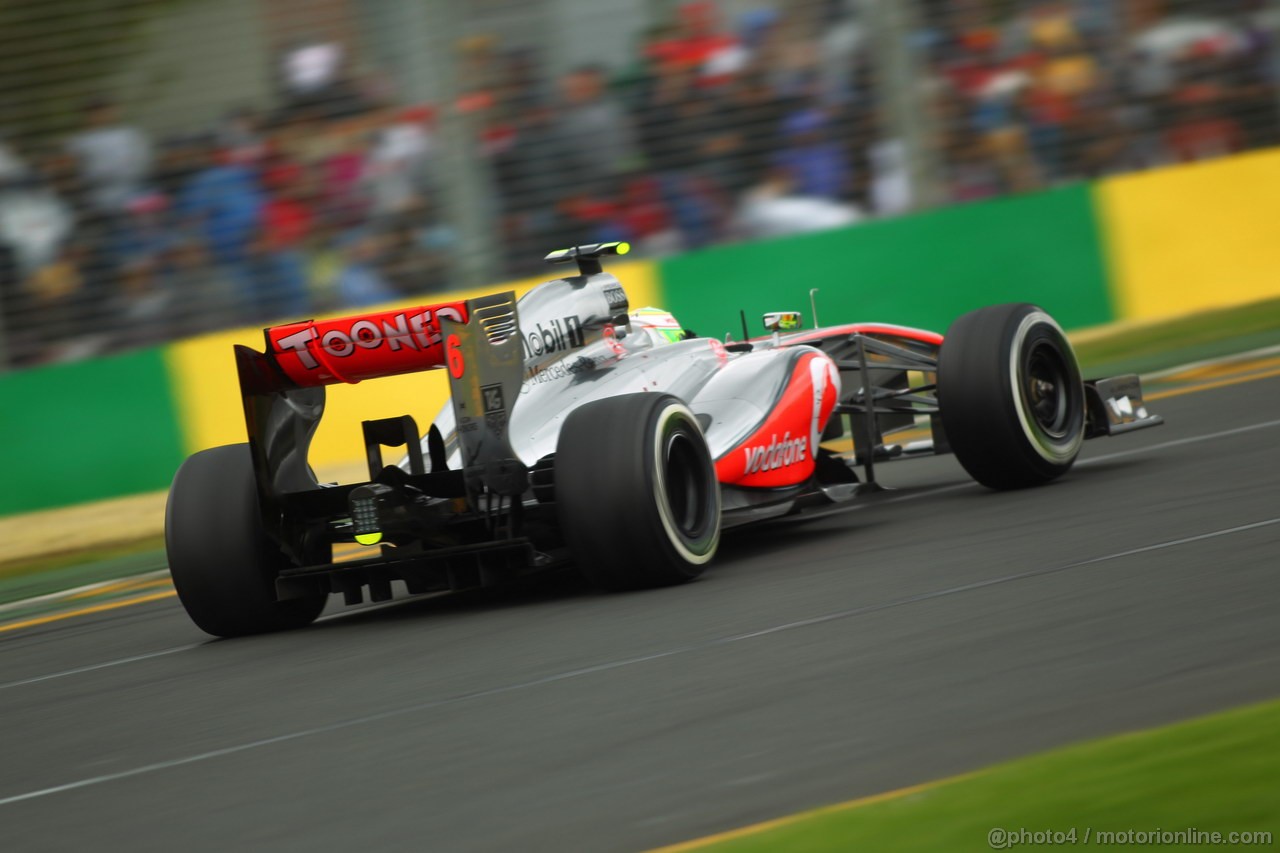 GP AUSTRALIA, 17.03.2013- Gara, Sergio Perez (MEX) McLaren MP4-28 