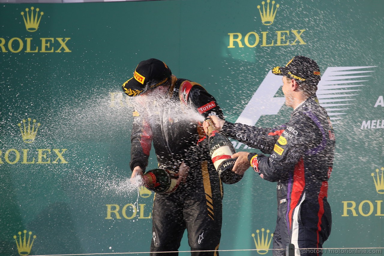GP AUSTRALIA, 17.03.2013- Gara, Kimi Raikkonen (FIN) Lotus F1 Team E21 vincitore e terzo Sebastian Vettel (GER) Red Bull Racing RB9 