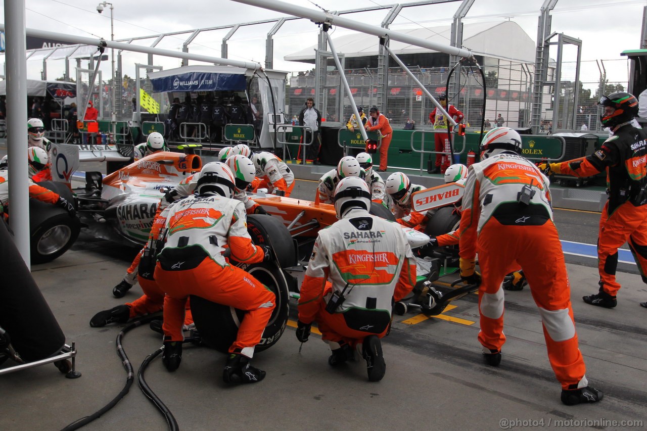 GP AUSTRALIA, 17.03.2013- Gara, Pit Stop, Adrian Sutil (GER), Sahara Force India F1 Team VJM06 