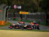 GP AUSTRALIA, 17.03.2013- Gara, Sergio Perez (MEX) McLaren MP4-28 e Sebastian Vettel (GER) Red Bull Racing RB9 