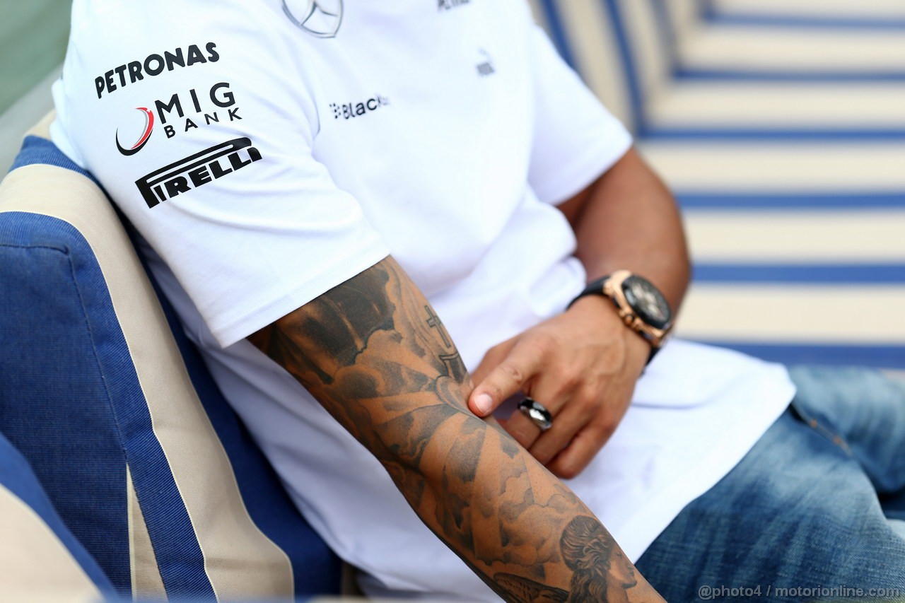 GP AUSTRALIA, 14.03.2013- The new tattoo of Lewis Hamilton (GBR) Mercedes AMG F1 W04 