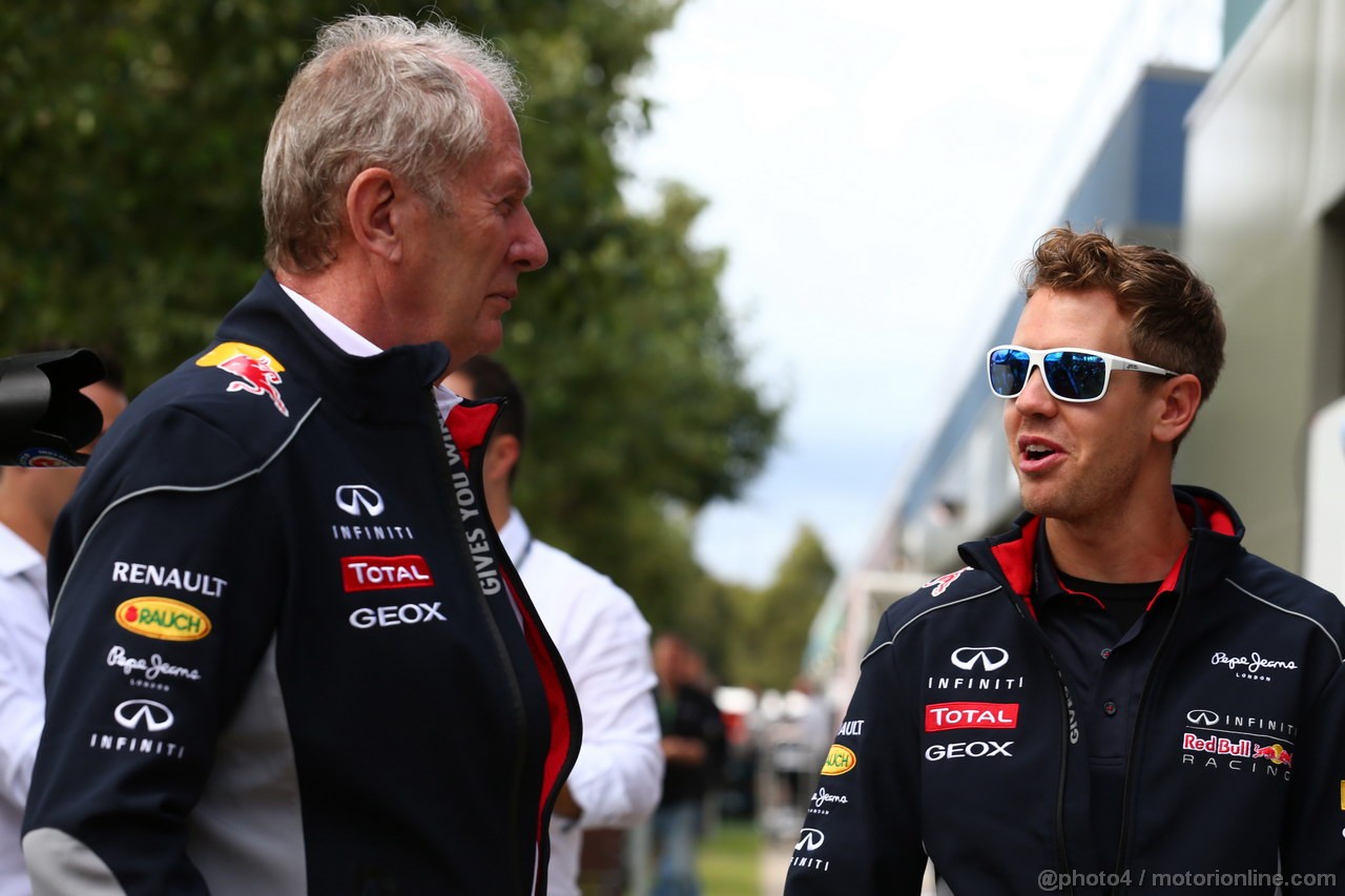 GP AUSTRALIA, 16.03.2013- Helmut Marko (AUT), Red Bull Racing, Red Bull Advisor e Sebastian Vettel (GER) Red Bull Racing RB9 