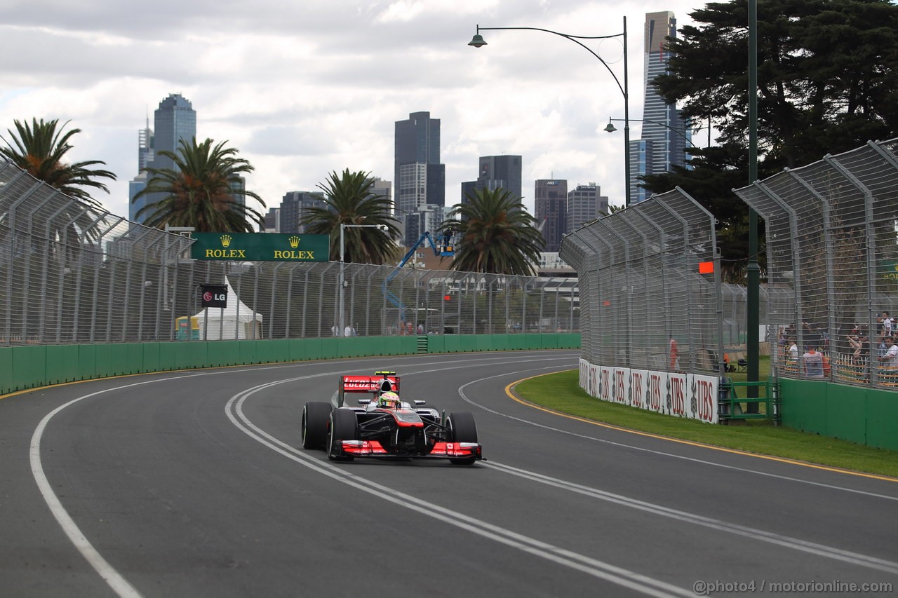 GP AUSTRALIA, 16.03.2013- Prove Libere 3, Lewis Hamilton (GBR) Mercedes AMG F1 W04 