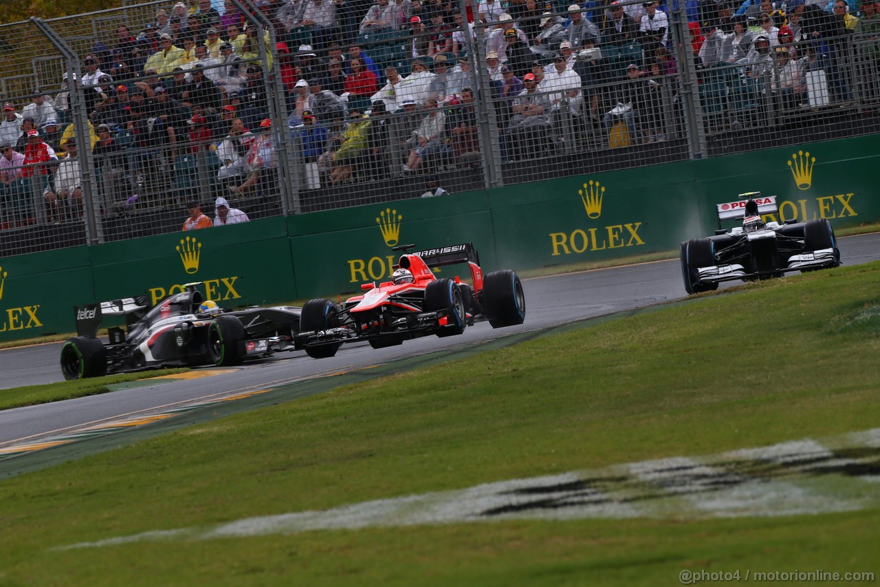 GP AUSTRALIA, 16.03.2013- Prove Libere 3, Jules Bianchi (FRA) Marussia F1 Team MR02 e Valtteri Bottas (FIN), Williams F1 Team FW35 