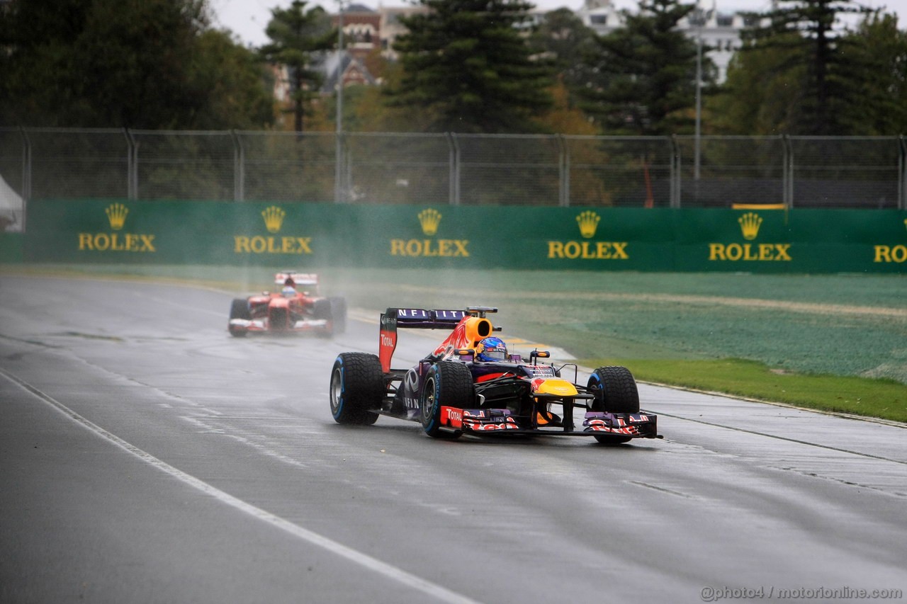 GP AUSTRALIA, 16.03.2013- Qualifiche, Sebastian Vettel (GER) Red Bull Racing RB9 davanti a Fernando Alonso (ESP) Ferrari F138 