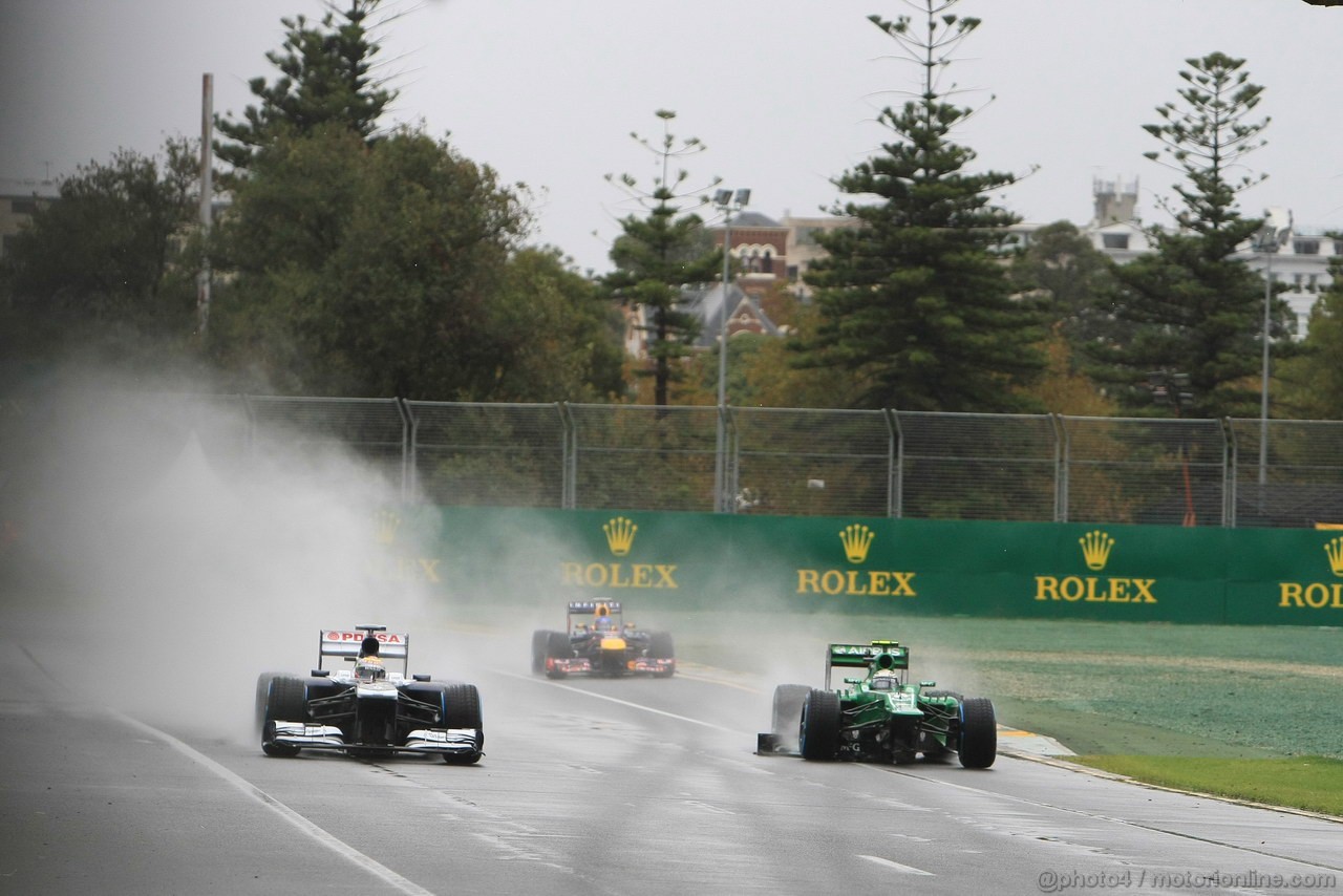 GP AUSTRALIA, 16.03.2013- Qualifiche, Pastor Maldonado (VEN) Williams F1 Team FW35 e Giedo Van der Garde (NED), Caterham F1 Team CT03 