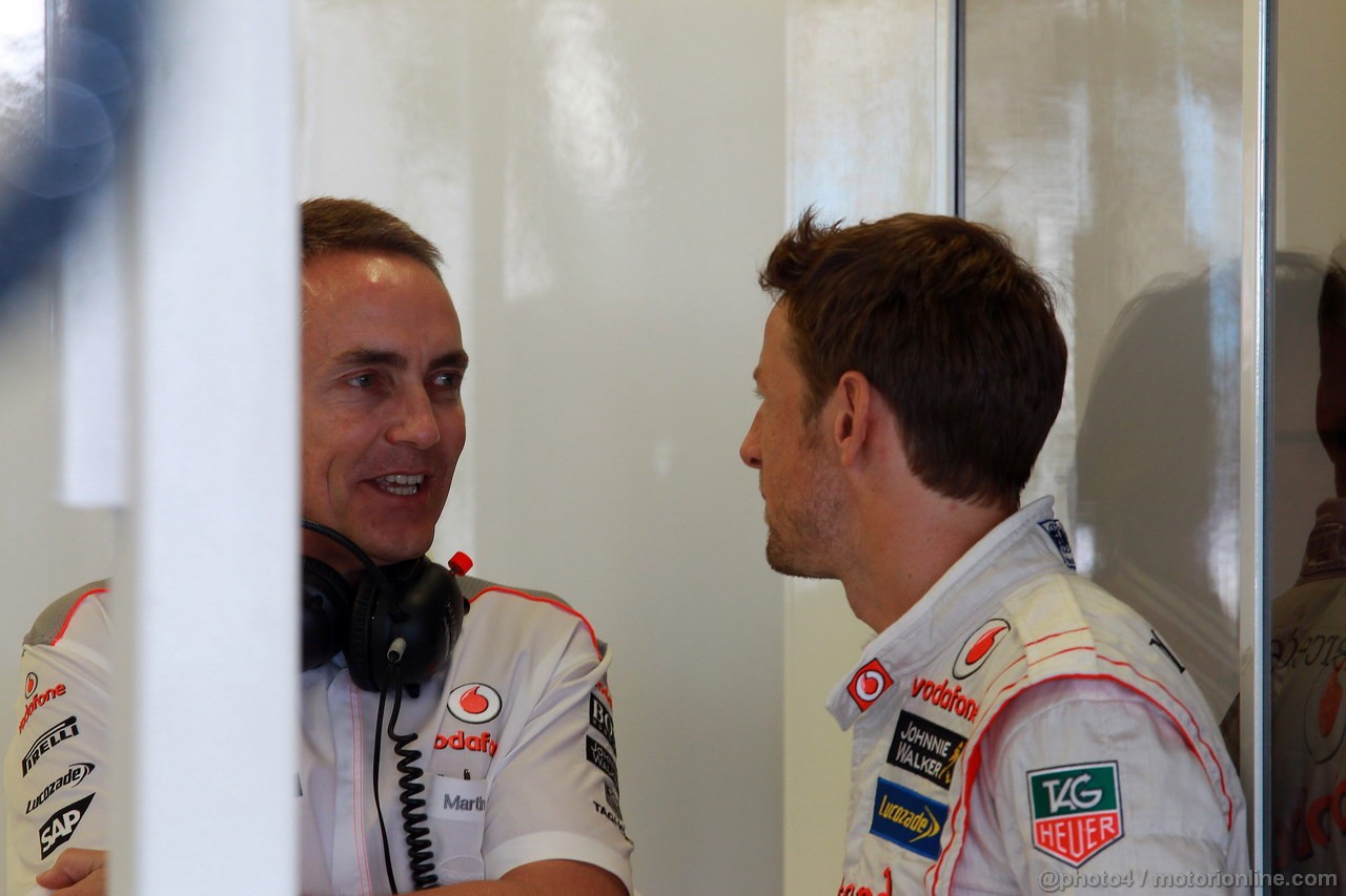 GP AUSTRALIA, 15.03.2013- Prove Libere 1, Martin Whitmarsh (GBR), Chief Executive Officer Mclaren e Jenson Button (GBR) McLaren Mercedes MP4-28 