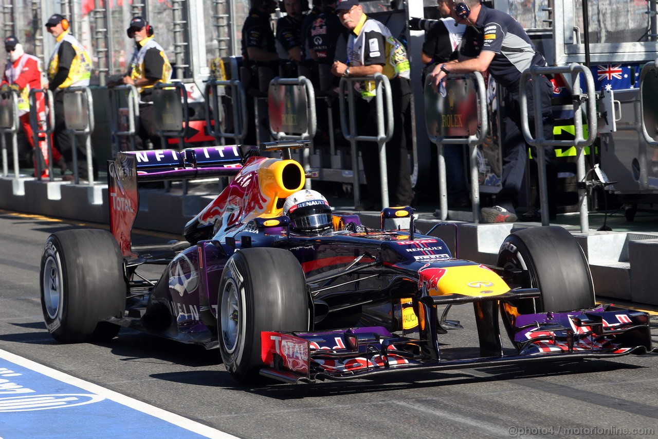 GP AUSTRALIA, 15.03.2013- Prove Libere 2, Sebastian Vettel (GER) Red Bull Racing RB9 