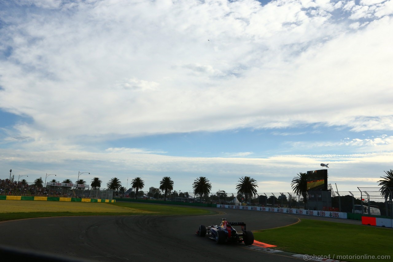 GP AUSTRALIA, 15.03.2013- Prove Libere 2, Mark Webber (AUS) Red Bull Racing RB9 