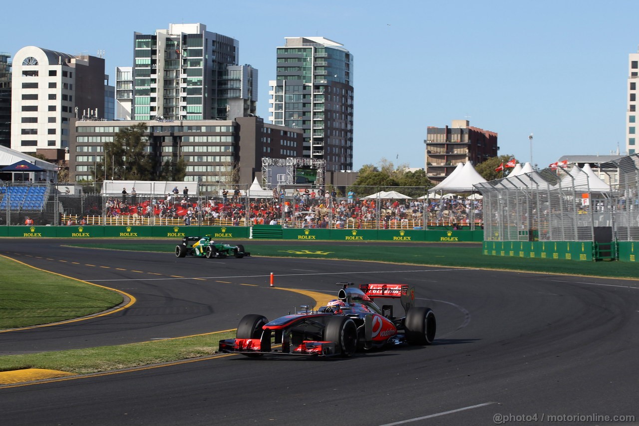 GP AUSTRALIA, 15.03.2013- Prove Libere 2, Jenson Button (GBR) McLaren Mercedes MP4-28 