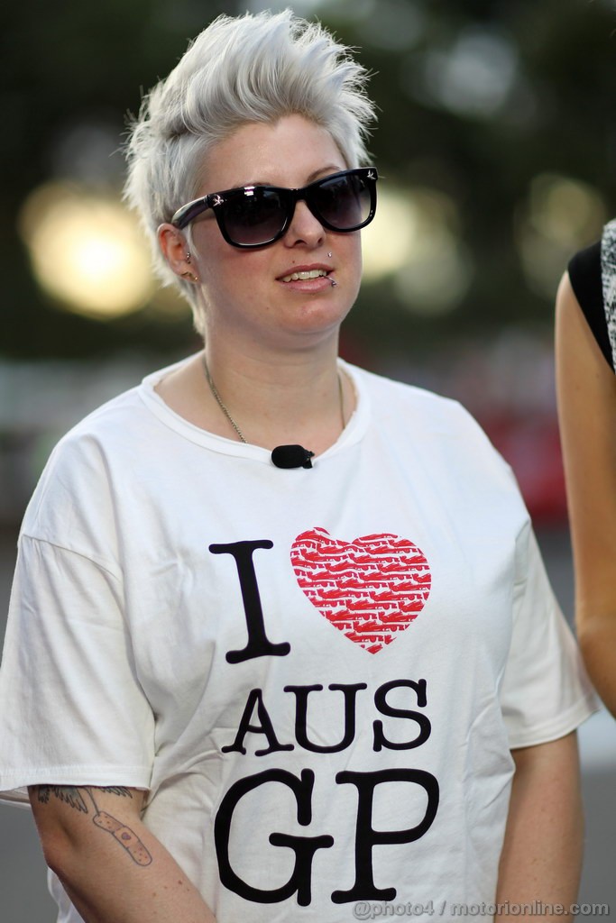 GP AUSTRALIA, 15.03.2013- Ragazza in the paddock