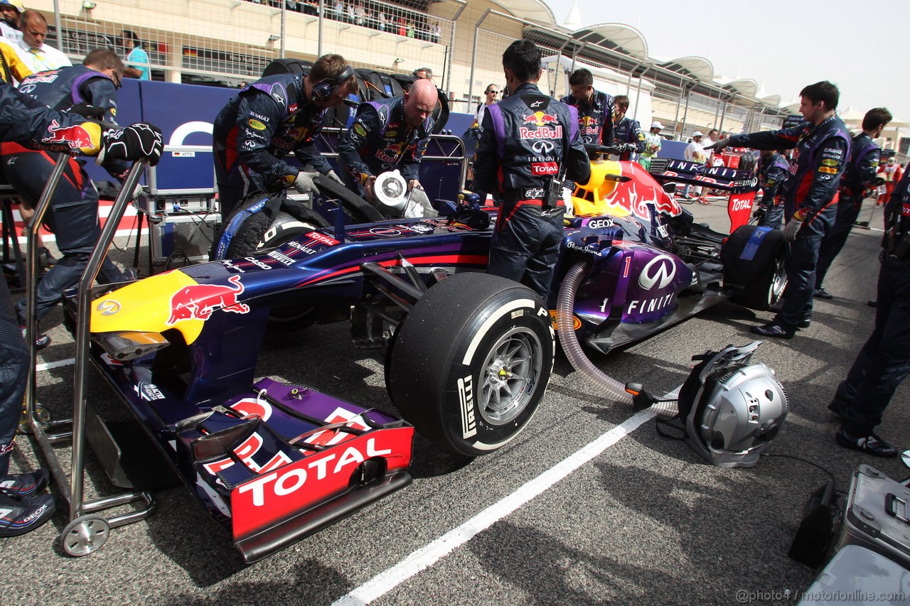 GP BAHRAIN, 21.04.2013- Gara, Sebastian Vettel (GER) Red Bull Racing RB9 