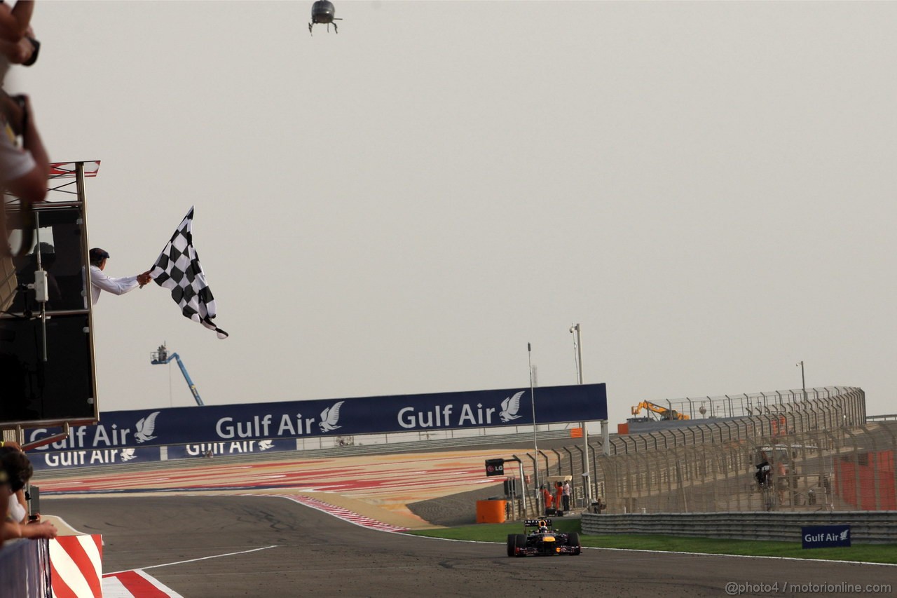 GP BAHRAIN, 21.04.2013- Gara, Sebastian Vettel (GER) Red Bull Racing RB9 vincitore 