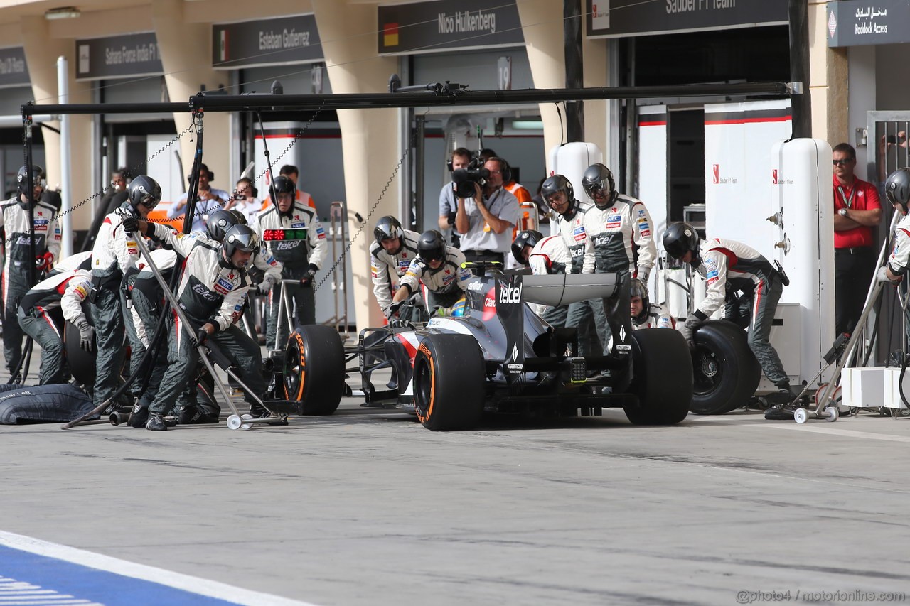 GP BAHRAIN, 21.04.2013- Gara, Esteban Gutierrez (MEX), Sauber F1 Team C32 