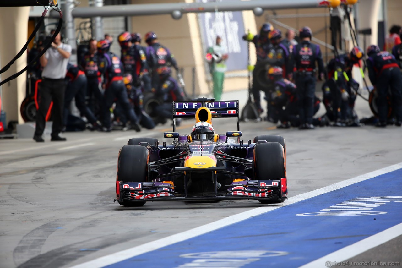 GP BAHRAIN, 21.04.2013- Gara, Sebastian Vettel (GER) Red Bull Racing RB9 