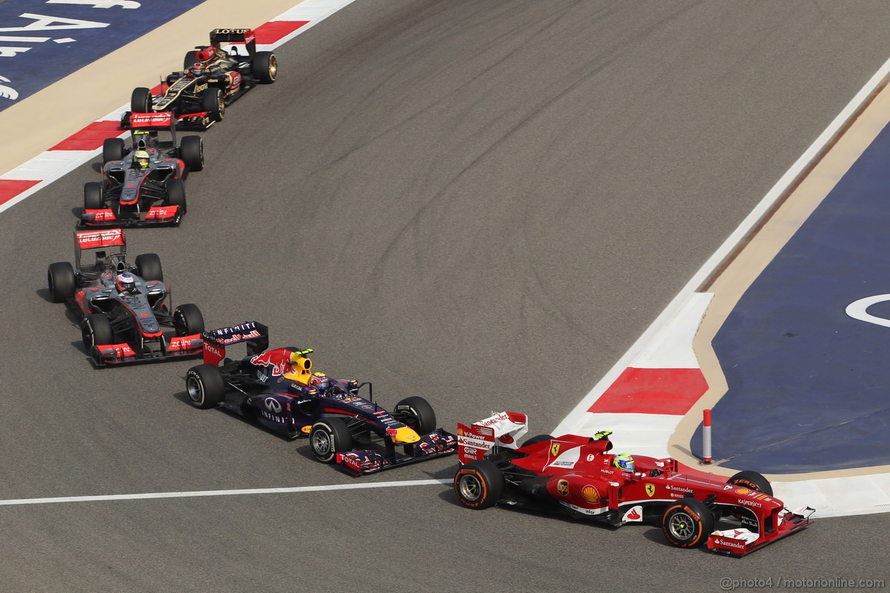 GP BAHRAIN, 21.04.2013- Gara, Felipe Massa (BRA) Ferrari F138 davanti a Mark Webber (AUS) Red Bull Racing RB9 