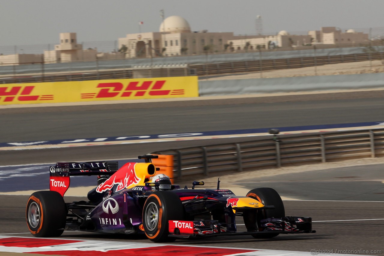 GP BAHRAIN, 21.04.2013- Gara, Sebastian Vettel (GER) Red Bull Racing RB9 