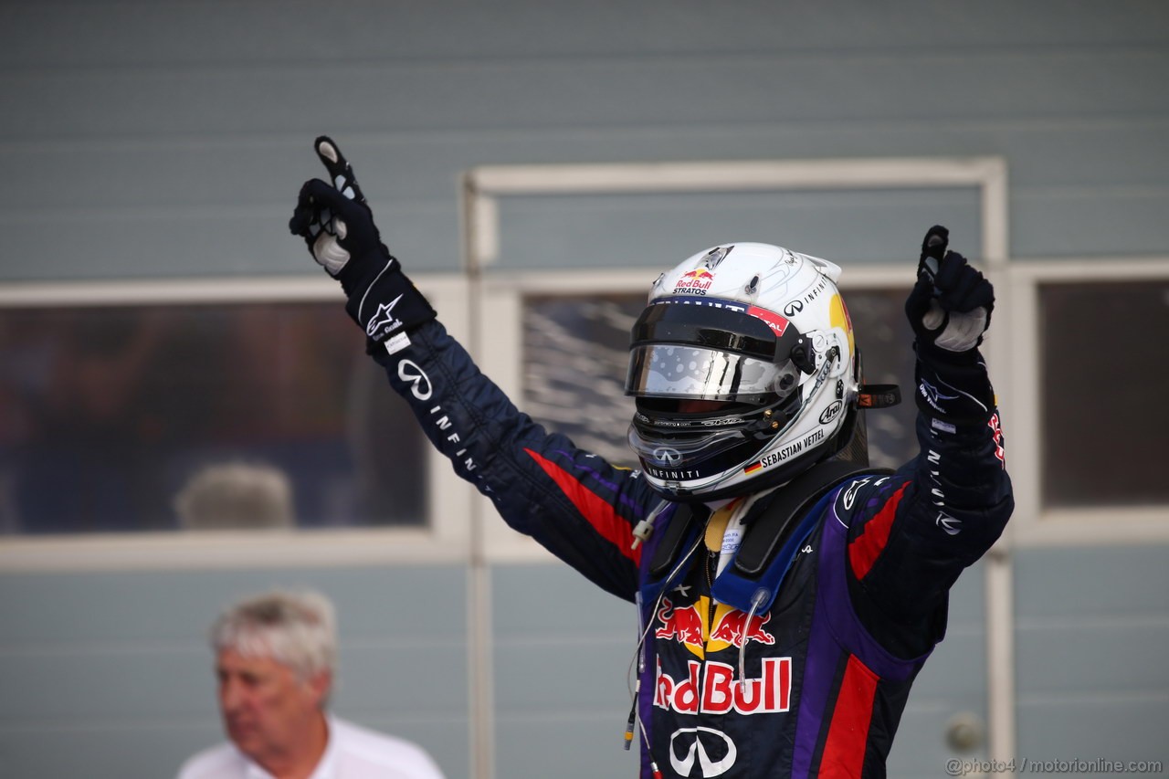 GP BAHRAIN, 21.04.2013- Gara, Sebastian Vettel (GER) Red Bull Racing RB9 vincitore