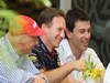GP BAHRAIN, 21.04.2013- Nikki Lauda (AU), Mercedes, Christian Horner (GBR), Red Bull Racing, Sporting Director e Toto Wolff (GER) Mercedes AMG F1 Shareholder e Executive Director 