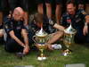 GP BAHRAIN, 21.04.2013- Gara, Festeggiamenti, Sebastian Vettel (GER) Red Bull Racing RB9 vincitore with Adrian Newey (GBR), Red Bull Racing , Technical Operations Director e Christian Horner (GBR), Red Bull Racing, Sporting Director