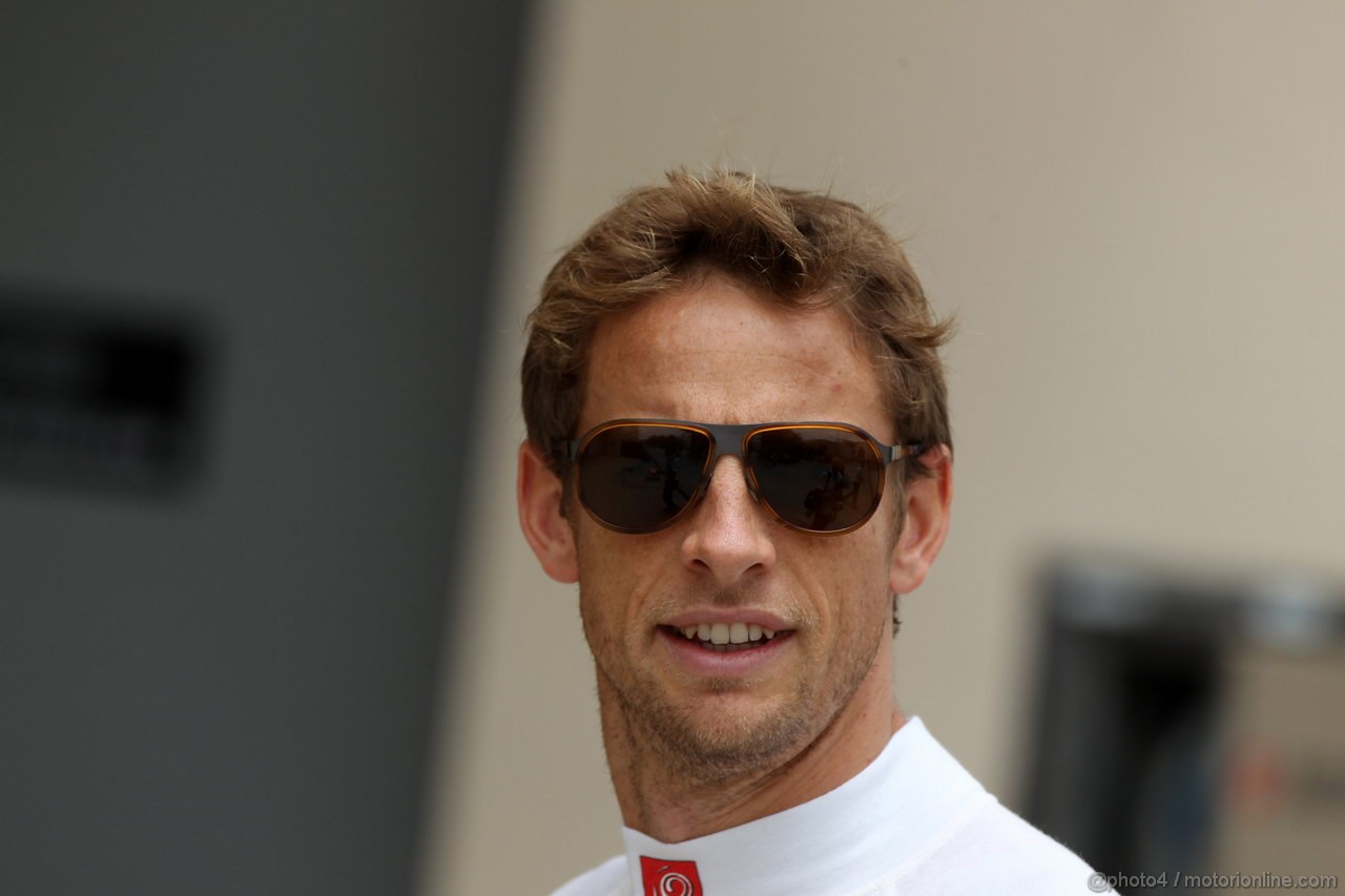 GP BAHRAIN, 20.04.2012- Prove Libere 3, Jenson Button (GBR) McLaren Mercedes MP4-28 