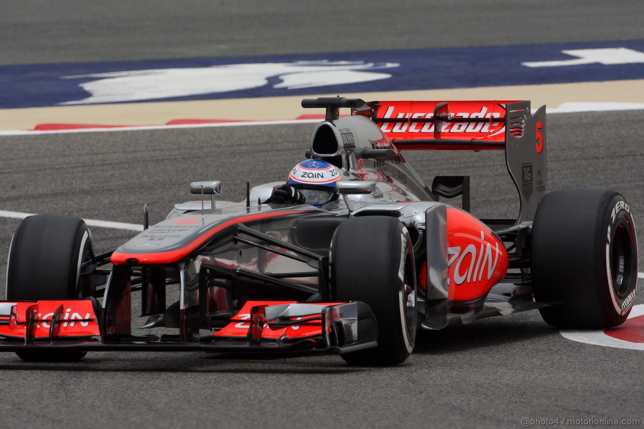GP BAHRAIN, 20.04.2012- Prove Libere 3, Jenson Button (GBR) McLaren Mercedes MP4-28 