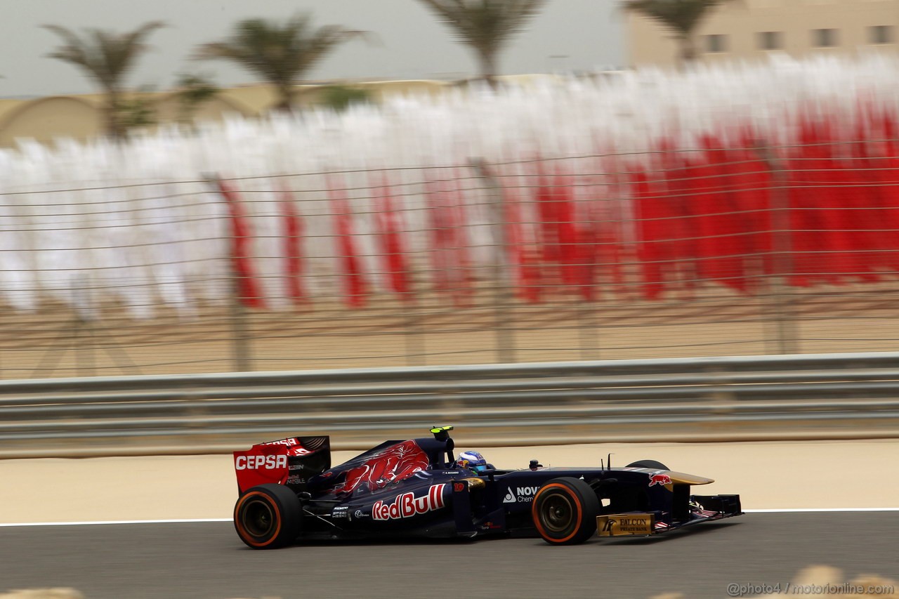 GP BAHRAIN, 20.04.2012- Prove Libere 3,Daniel Ricciardo (AUS) Scuderia Toro Rosso STR8 