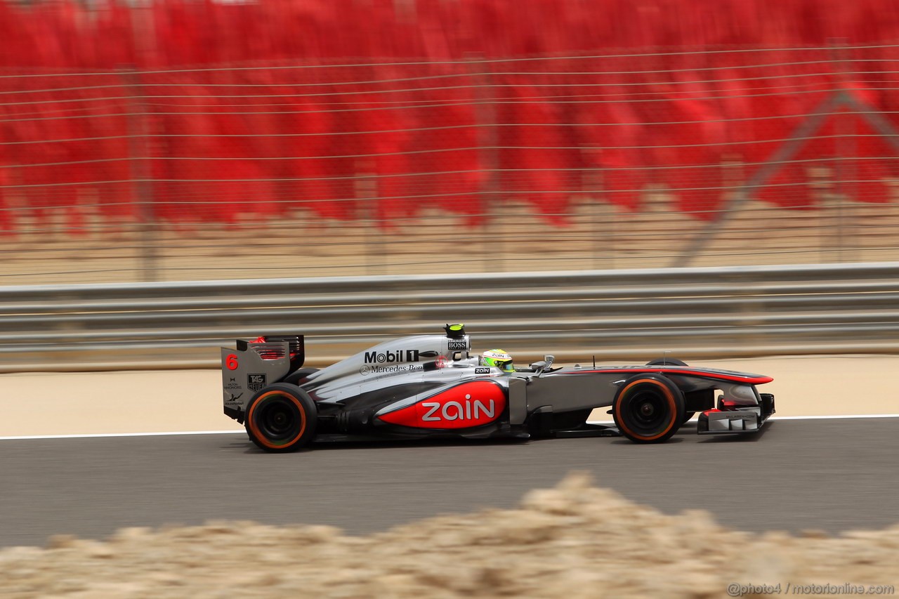 GP BAHRAIN, 20.04.2012- Prove Libere 3, Sergio Perez (MEX) McLaren MP4-28 