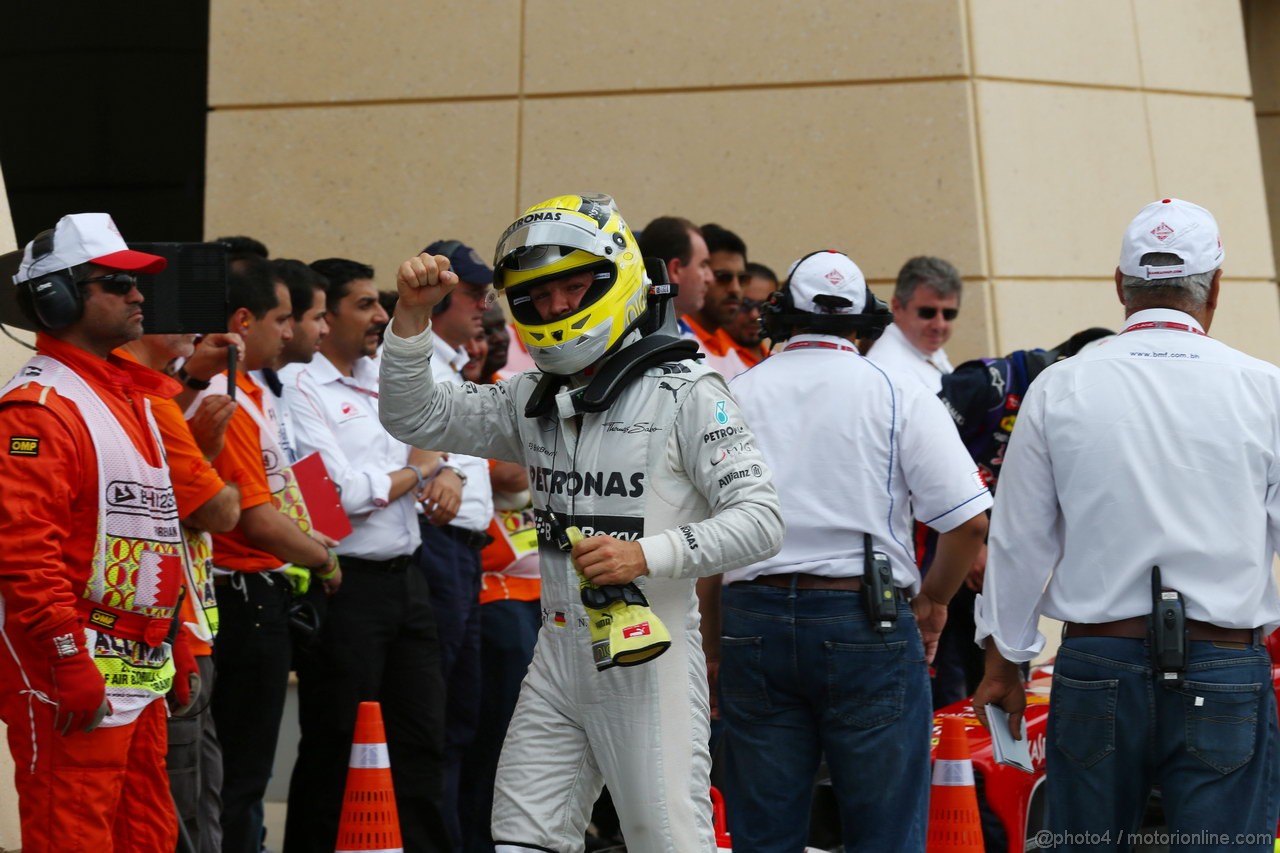 GP BAHRAIN, 20.04.2012- Qualifiche, Nico Rosberg (GER) Mercedes AMG F1 W04 pole position