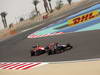 GP BAHRAIN, 20.04.2012- Qualifiche, Daniel Ricciardo (AUS) Scuderia Toro Rosso STR8 davanti a Max Chilton (GBR), Marussia F1 Team MR02 
