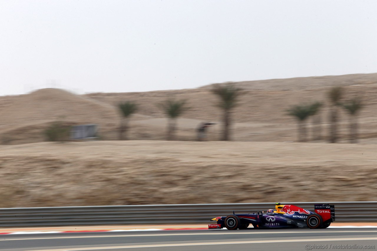 GP BAHRAIN, 19.04.2013- Prove Libere 1, Mark Webber (AUS) Red Bull Racing RB9 