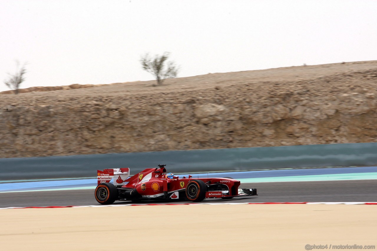 GP BAHRAIN, 19.04.2013- Prove Libere 1, Fernando Alonso (ESP) Ferrari F138 