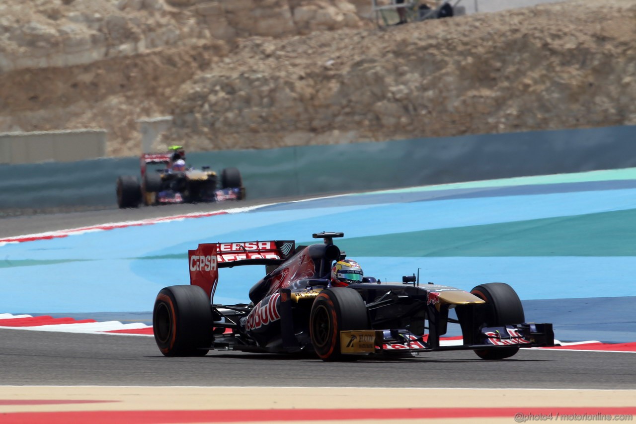 GP BAHRAIN, 19.04.2013- Prove Libere 1, Jean-Eric Vergne (FRA) Scuderia Toro Rosso STR8 