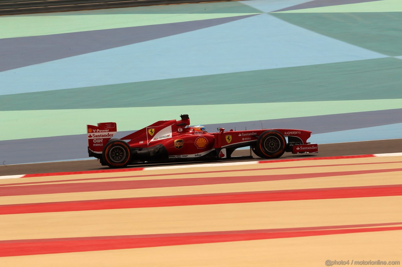 GP BAHRAIN, 19.04.2013- Prove Libere 1, Fernando Alonso (ESP) Ferrari F138 