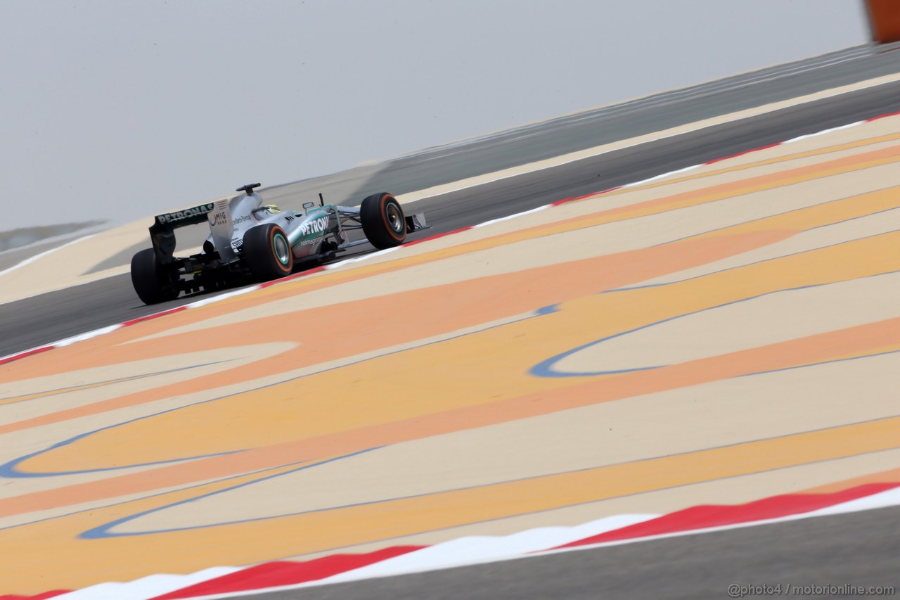 GP BAHRAIN, 19.04.2013- Prove Libere 1, Nico Rosberg (GER) Mercedes AMG F1 W04 