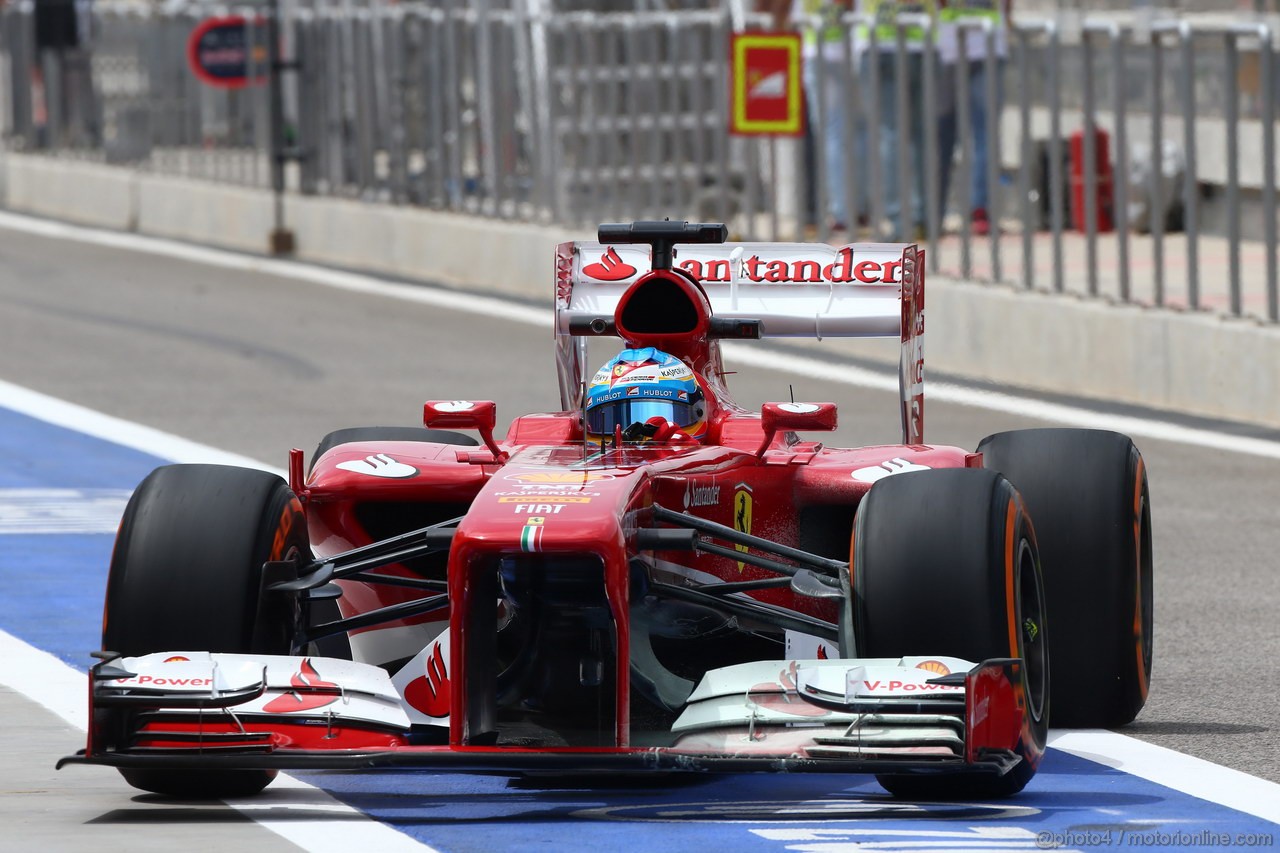 GP BAHRAIN, 19.04.2013- Prove Libere 1, Fernando Alonso (ESP) Ferrari F138 