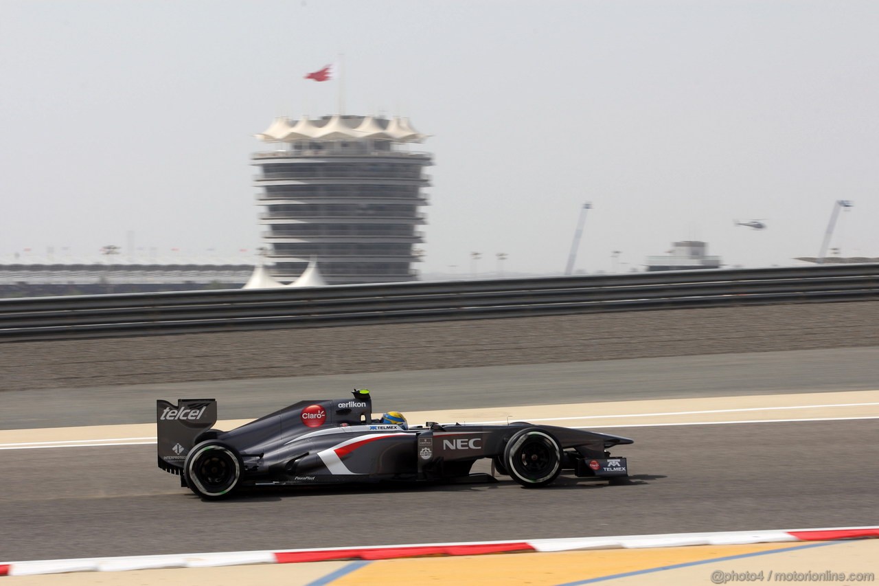 GP BAHRAIN, 19.04.2013- Prove Libere 2, Esteban Gutierrez (MEX), Sauber F1 Team C32 