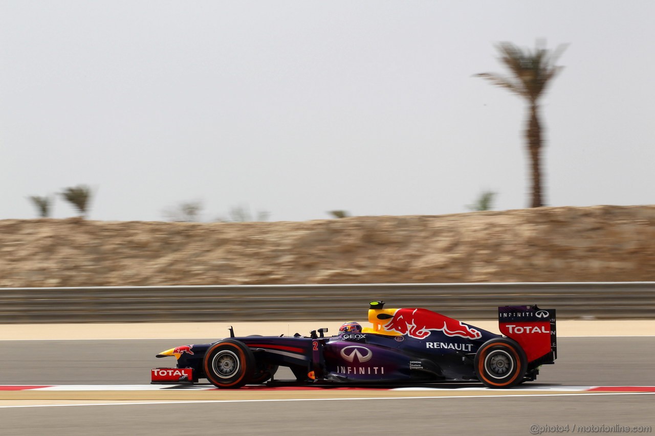 GP BAHRAIN, 19.04.2013- Prove Libere 2, Mark Webber (AUS) Red Bull Racing RB9 